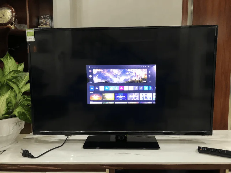 màn hình tivi bị thu nhỏ lại