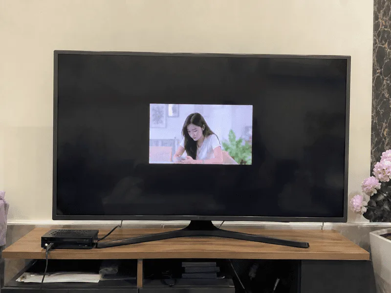 tivi bị thu nhỏ màn hình