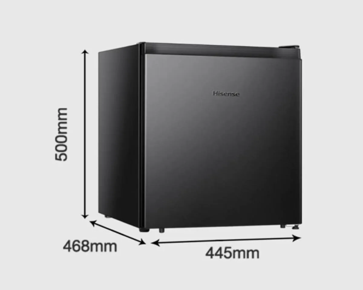 Kích thước tủ minibar Hisense HR05DB 45L dùng trong phòng khách sạn